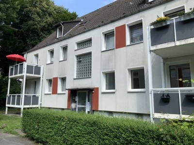Erdgeschoss Wohnung 4,5 Zimmer mit Balkon