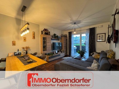 Charmante Zwei-Zimmer-Wohnung mit Parkplatz und Carport | HOF