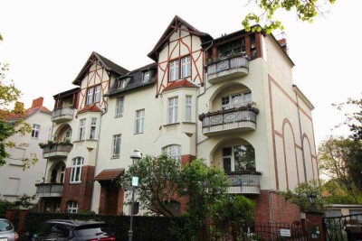 Stilvolle 2,5-Zimmer-Altbauwohnung in Berlin-Lichterfelde