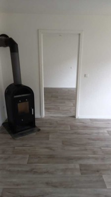 Neu renovierte 2 Zimmer Wohnung in Redwitz ab sofort