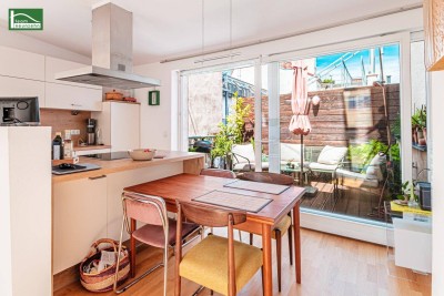 Schmuckstück im Barockhäuschen! Charmante Altbau-Dachgeschoss-Maisonette Nähe Augarten! Neben der U2! Wohngenuss auf 3 Ebenen mit Terrasse!