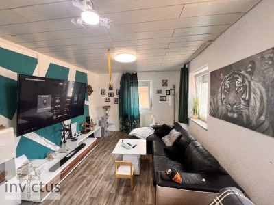 Investition mit Perspektive, sanierungsbedürftige 4- Zimmer Wohnung im Erdgeschoss