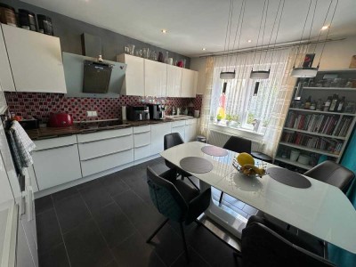 Moderne Wohnung in Bredeney mit Einbauküche und Klimaanlage