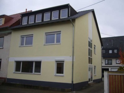 Koblenz-Bubenheim, Apartment (ca. 40 qm) 1 Zimmer, Küche und Bad zum 01. 12. 2025 zu vermieten.