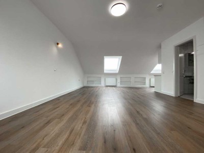 KL - Einsiedlerhof, 1 ZKB, neue EBK, Balkon *Frisch renoviert*