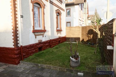 Zwei-Familienhaus mit Nebengebäude und Garten. Vermietet. Eigenbedarf od. als Kapitalanlage.