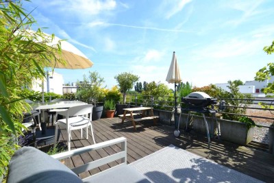 TOP modernisierte Maisonette-Wohnung mit großem Dachgarten in Castell