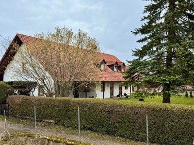 Attraktives Einfamilienhaus mit großzügigem Garten in Niederding – ideal für Ihre Familie!