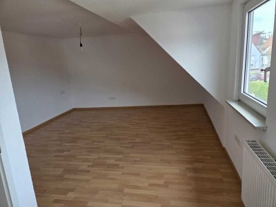 Moderne 3-Zimmer-Dachgeschosswohnung in Mühlacker-Dürrmenz
