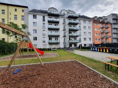 Helle Dachgeschosswohnung in ruhiger Lage  - Bezugsfrei ab dem 01.08.2025