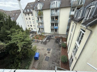 Ein-Zimmer-Apartment in gepflegtem Wohnhaus mit TG-Stellplatz, ideal für Studierende