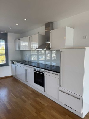 Große und gut geschnittene 4-Zimmer-Wohnung in Fellbach