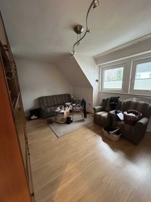 **Ab 01.04.** Tolle 3 Zimmer Wohnung, ideal für eine kleine Familie.