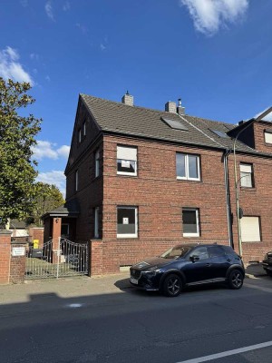 Charmantes, vollständig renoviertes Endreihenhaus mit großem Garten in NE-Holzheim, von Eigentümer