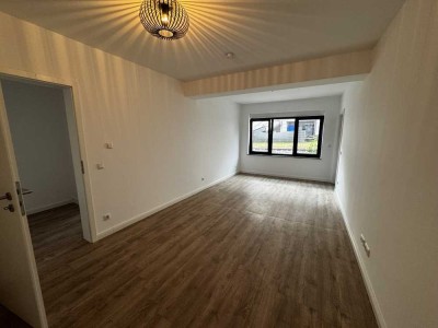 Moderne 4-Zimmer-Souterrainwohnung mit Einbauküche