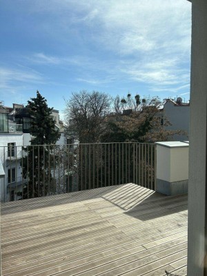 Dachgeschoß mit 31m² Terrasse am Währinger-Park !