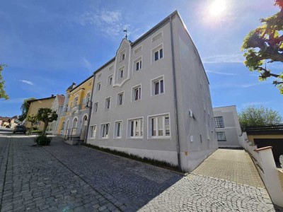 Helle und gemütliche 2-Zimmer Erdgeschoss Wohnung