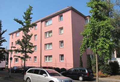 Siegfriedstr. 99, 1 L - Schöne 2-Zimmer Wohnung mit Badewanne - Übernahme der Einbauküche möglich