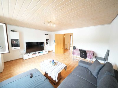 Schöne und geräumige 5,5 Zimmer Wohnung in Neckarhausen