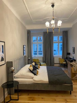 Luxuriöse 2-Zimmer mit Balkon in Charlottenburg