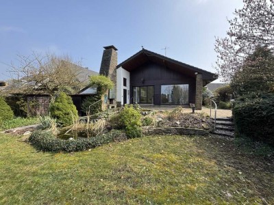 1 - 2 Familienhaus mit großem Eckgrundstück in Eggerscheidt