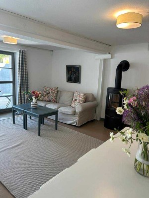 Stilvolle 2-Zi.-EG-Wohnung mit Einbauküche in der Mozartstraße