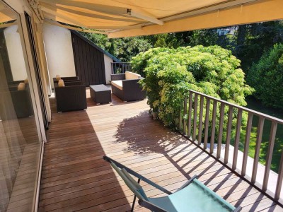 möblierte Luxus-Wohnung mit sonniger Dachterrasse  in Villenlage