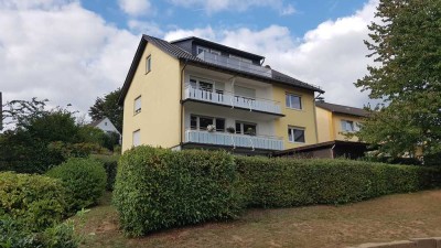 Neuwertige 4-Zimmer-Wohnung mit Balkon in Engelskirchen