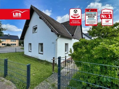 Kleines Einfamilienhaus – Fachwerk-Flair trifft modernes Ausbaupotenzial