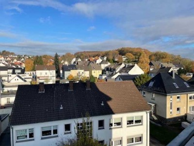 Charmante 3-Zimmer Wohnung mit Balkon in zentraler Lage von  Neheim!