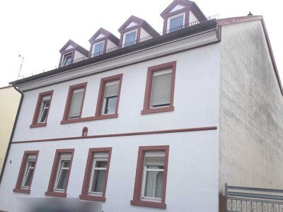 3 ZKB in sehr gepflegtem ansprechendem 4 Familienhaus
