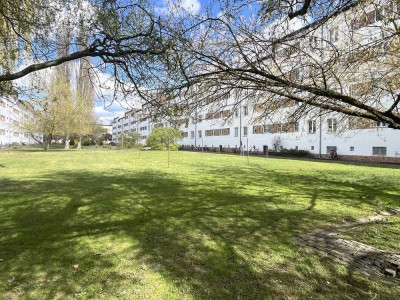 Lichtdurchflutete 2-Zimmer-Wohnung im 1. OG