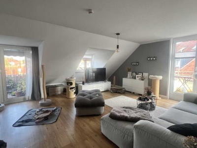Gemütliche 2,5-Zimmer-Wohnung mit 2 Balkon und Einbauküche zur Übernahme in Meerbusch-Strümp