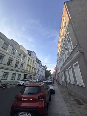 Kleines Raumwunder! 1,5-R-WHG im san. Altbau mit Terrassennutzung