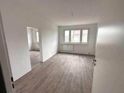 +++Neu saniert mit hellem Wohnzimmer+++