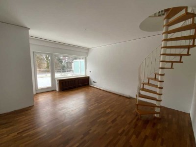 Modernisierte 3-Raum-Maisonette-Wohnung mit Balkon in Gelsenkirchen-Feldmark