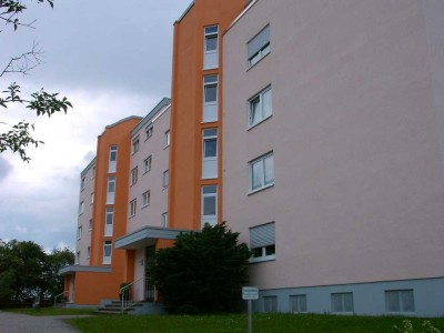 große 3,5-Zi.-Wohnung 
mit Balkon, Tiefgaragenstellplatz 
Villingen-Wöschhalde