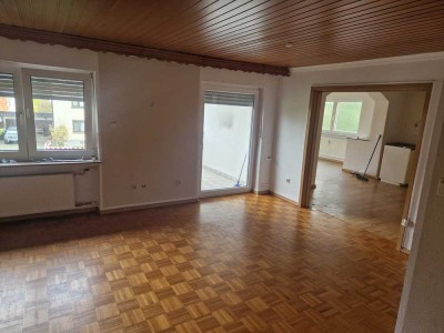 Helle 150 m²-Wohnung über OG & DG – ideal für Familie oder WG