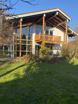 Ruhige Toplage - Individuelle Villa mit Einliegerwohnung und traumhaften Garten