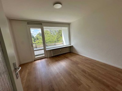 Tolles Apartment mit EBK und Balkon!