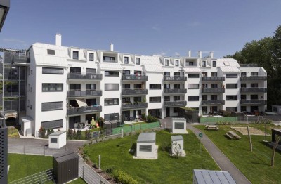 3-Zimmer-Wohnung mit Loggia, Terrasse und Garten, Top 2