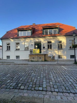 Wohnen im Denkmal - Geschmackvolle 2-4 -Raum-Wohnungen in Teltow