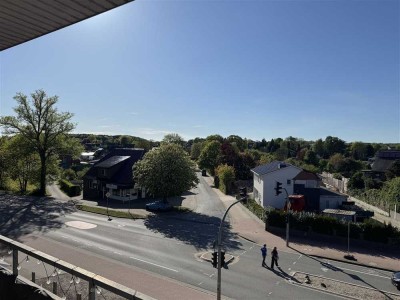 ***ROSENGARTEN-NENNDORF***WOHNUNG MIT 2 BALKONEN UND FAHRSTUHL ZU VERMIETEN***