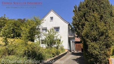 Zweifamilienhaus mit Scheune, großem Grundstück und viel Potenzial - Idyllisch wohnen bei Bayreuth