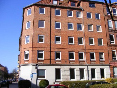 1 Zimmer in ruhiger Wohngemeinschaft ab sofort frei!!!
