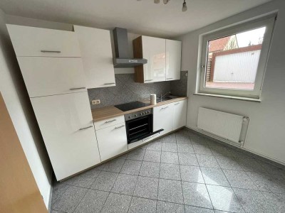 Modernisierte 3-Raum-Wohnung mit Terrasse und Einbauküche in Angerstein/ Nörten-Hardenberg