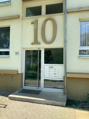 Toll geschnittene 3-Zimmer Wohnung im 2.OG in familienfreundlicher Gegend