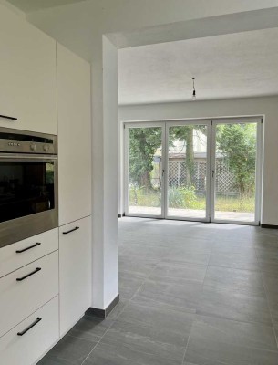 Exklusives Einfamilienhaus - kernsaniert mit Garten, Garage und Einbauküche!