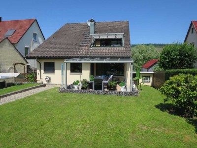 Großzügiges 1 - 2 Familienhaus Nähe Breitenauer See