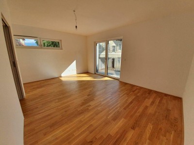 Neubauwohnung mit Balkon und Parkplatz in Hötting